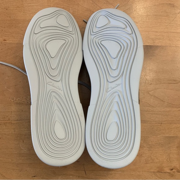 NEW. Men’s Clarke Gray Leather Shoes - 13 - Picture 6 of 11